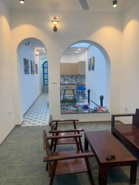 Bán nhà nguyên căn đẹp Thượng Thanh, dt 63m2, giá 3.25 tỷ, 2 tầng đúc, sổ đỏ