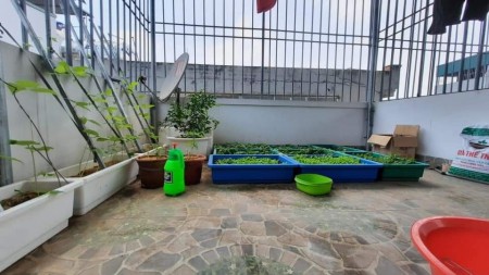 Bán nhà Yên Phúc cạnh KĐT Văn Quán Hà Đông 40m 5 tầng mặt tiền 3.7m giá chỉ 2.x tỷ ngõ thông rộng nhà đẹp