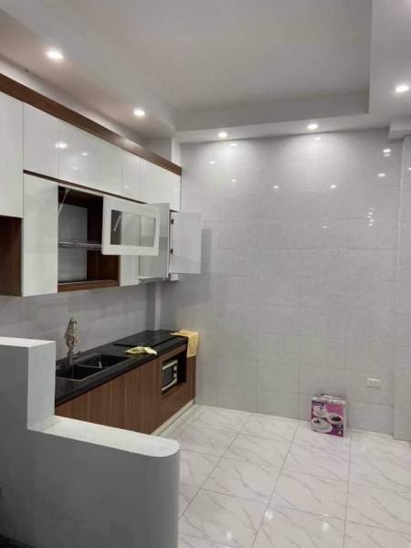 Bán nhà Vũ Tông Phan 30m2 giá 4 tỷ ô tô đỗ cửa kinh doanh tốt an sinh đỉnh, lhcc