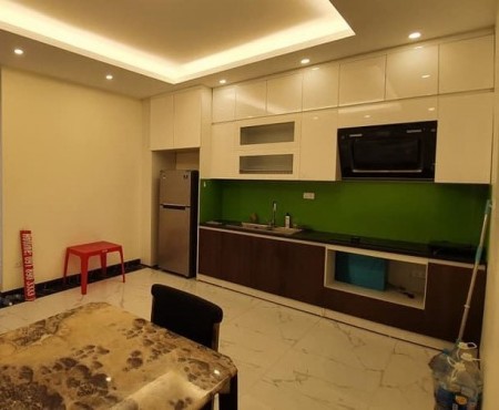 Đầu tư sinh lời, vừa ở vừa cho thuê, Nguyễn Văn Cừ, dt 50m2, 7 tầng, giá chỉ 7 tỷ