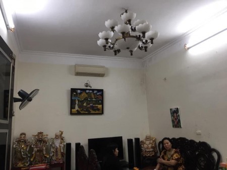 Chỉ 3.9 tỷ, ở ngay, ô tô, Tây Sơn, diện tích sử dụng 40m2, 3 tầng đúc, mt 4m