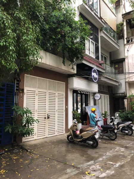 Bán nhà phố Trần Cung, Cầu Giấy diện tích 50m2, giá 5.05 tỷ hàng độc và hiếm