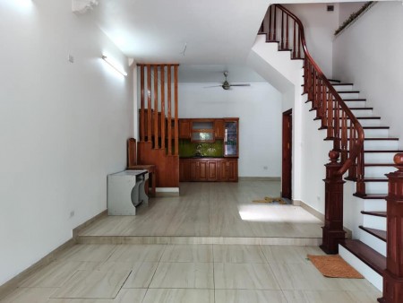 Bán nhà 40m Tây Sơn Đống Đa gần ĐH Công Đoàn Thủy Lợi xe buýt sát cửa 5 tầng mới chỉ 5.8tỷ