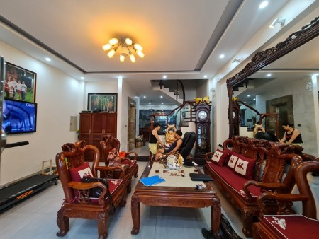 Bán Nhà Nguyễn Ngọc Nại 45m2, 8 tầng thang máy, gần phố, KD, gara, ô tô đỗ cửa giá 10 tỷ