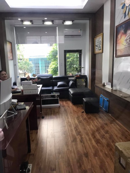 Bán nhà Hoàng Dư Khương, Quận 1o hẻm 5m thông nhà mới ở ngay, dt 47m2, giá 8.15 tỷ
