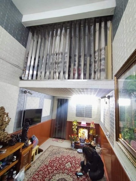Bán nhà 4 tầng chợ Khâm Thiên Quận Đống Đa, dt 22m2 giá nhỉnh 2 tỷ, lh 0836488482