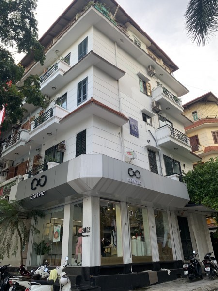 Bán biệt thự Tây Hồ Tây 230m2, xây 5 tầng đúc bê tông độc bản view hồ lh 0969040000
