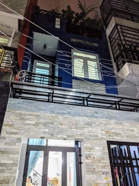 Bán Nhà Hẻm 329 Tân Hương, diện tích 64m2, 3 Tầng, Sân Thượng Thoáng Mát