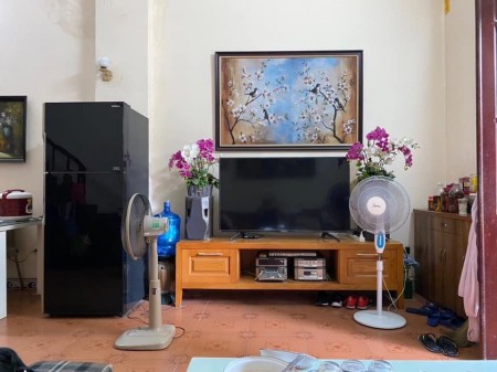 Bán Nhà Minh Khai 4 tầng kinh doanh sầm uất ô tô qua nhà nở hậu rất đẹp