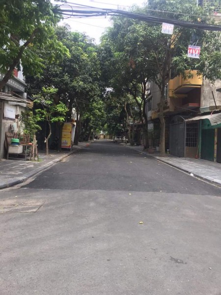 Bán Nhà kinh doanh, gara ô tô đỉnh diện tích sử dụng 299m2 giá 25.5 tỷ