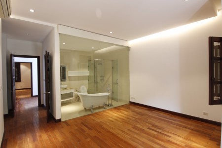 Biệt thự Ciputra khu T 180m2 4 ngủ full đồ đẹp giá 57tr/tháng - 0974606535