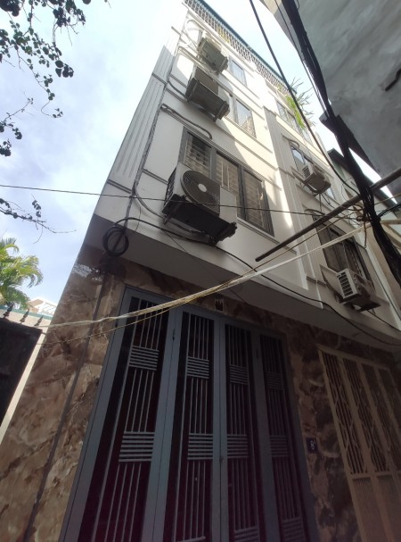 Bán nhà 3 bước ra phố 2 mặt thoáng vĩnh viễn, nguyên căn đẹp long lanh, 4 tầng