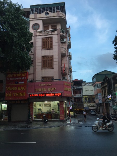 Đi đến slide 4