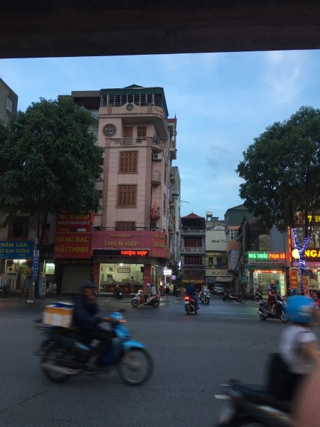 Đi đến slide 3