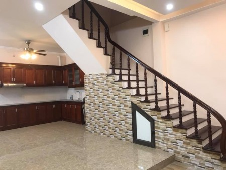 Nhà mới đẹp Thụy Khuê Tây Hồ diện tích 44m2, 4 tầng, giá chỉ 4.2 tỷ