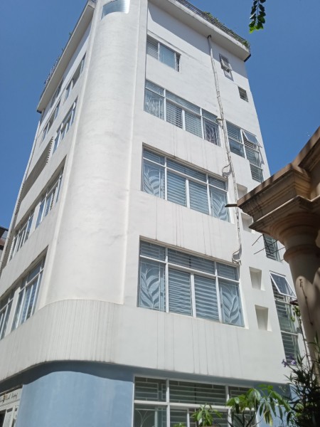Mặt phố Láng dt 105m2 x 6 tầng, mặt tiền 8m ngay ngã 3 Nguyễn Chí Thanh giấ 28 tỷ