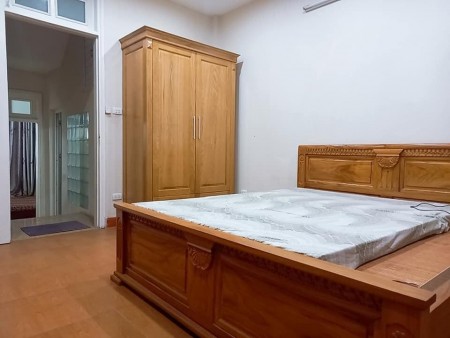 Bân nhà gần phố nguyên căn bao đẹp xây dựng kiên cố, sổ chính chủ