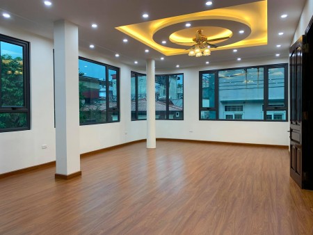 Đẳng Cấp ! Nhà Mặt Phố, Quận Đông Đa, Lô Góc 3 Thoáng, Thang Máy Nhập. 65m2, Mt 6m. 13 Tỷ