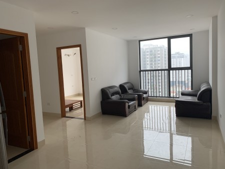 Cho thuê Chung cư 282 Nguyễn Huy Tưởng, 2 phòng ngủ, 70m2, đồ cơ bản, 9 triệu/tháng. LH 0377983070