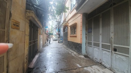 Bán gấp nhà hiếm rẻ đẹp Kim Giang Thanh Trì lô góc thông ô tô qua 35m 3 ngủ chỉ nhỉnh 2.7 tỷ.