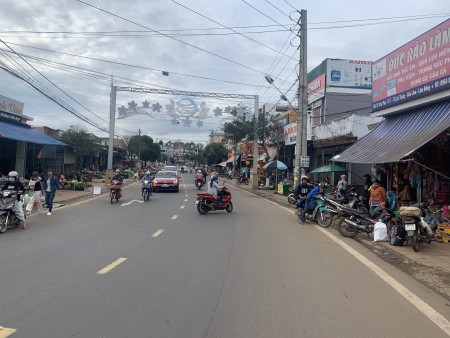 Chủ cần bán nhanh lô đất diện tích sử dụng 210m2, giá bán 450 triệu, chính chủ