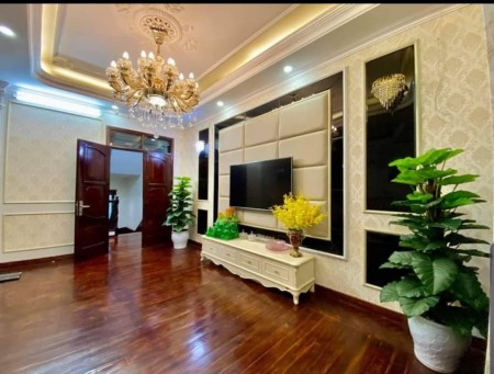 Bán nhà cầu Diễn, Nam Từ Liêm ô tô 7 chỗ đỗ trước cửa DT 39m2, 5 Tầng, MT4m giá 3,35 tỷ