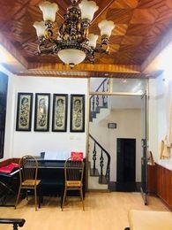 Bán nhà cực hiếm Đống Đa, ngõ ba gác, dt 44m2, 5 tầng nhà còn mới, lh 0962458616, 15m ra phố