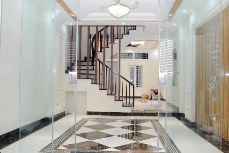 Bán Siêu phẩm Hà Đông, dt 50m2, 5 tầng, giá 4.5 tỷ, xách vali về ở ngay, LH: 0913621088