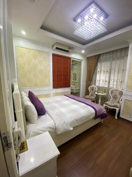 Bán nhà Nguyễn Khánh Toàn, Cầu Giấy DT 30m2, 5T, Nhỉnh 3 Tỷ.
