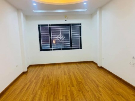 Bán nhanh nhà Quang Trung cách ô tô 20m diện tích 59m2 x 4 tầng chỉ 3,65 tỷ