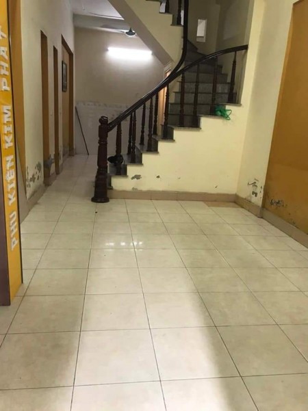 Cần tiền bán gấp nhà Kim Giang- Thanh Xuân 3.3 Tỷ, 33M2, 4 Tầng