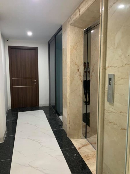 CCMN Đống Đa, 7 tầng, 33 phòng, hiệu suất 110tr/tháng, giá bán nhỉnh 11 tỷ. LH 0975823216