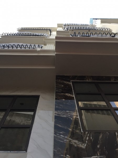 Bán nhà trong ngõ đường Giải Phóng, diện tích 43m2 giá 4,2 tỷ, còn mới nguyên