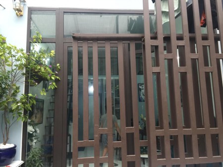 Bán căn nhà 181 Đường Nguyễn Thượng Hiền, Quận Bình Thạnh, dt 21m2, giá 4 tỷ