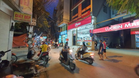 Bán nhà Triều Khúc Thanh Xuân Nam, diện tích 33m2, 3 tầng giá chỉ 4.3 tỷ