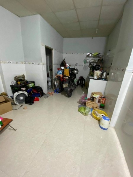 Bán nhà nguyên căn chính chủ đường Phan Văn Trị, 1 trệt, 2 lầu dt 23m2, giá 2.5 tỷ