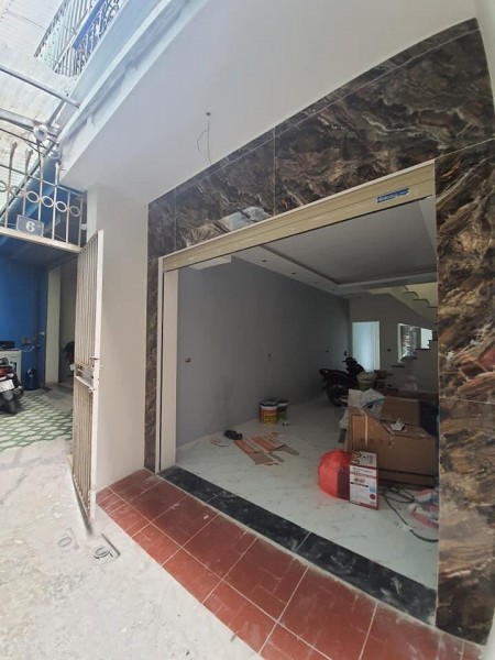 Bán nhà nguyên căn đường La Thành diện tích 47m2, đúc 4 tầng, giá bán 4.45 tỷ