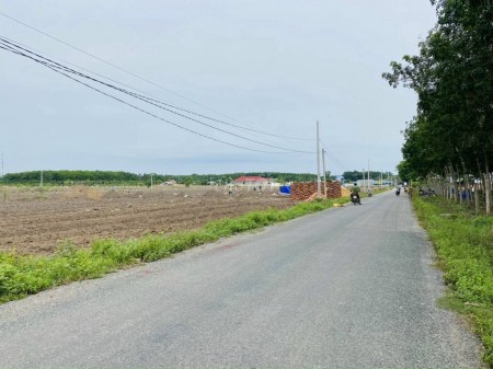 Bán đất 2500m2 ngay mt đường DT756 mở 42n, ngay khu công nghiệp dân đông, giá 570 triệu
