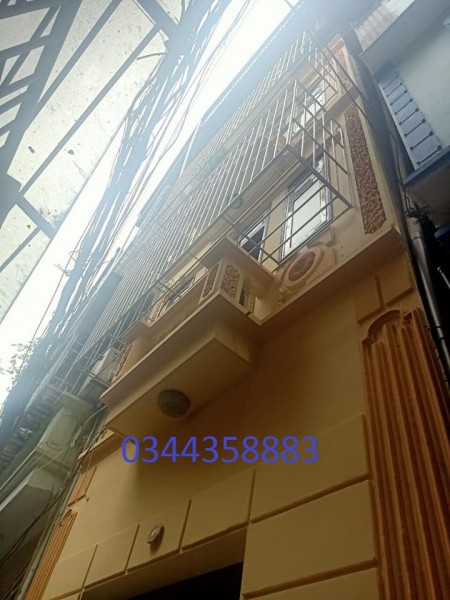 Bán Nhà - Hiếm diện tích 60m2, 4 tầng, đường Tôn Thất Tùng giá chỉ 4,5 tỷ