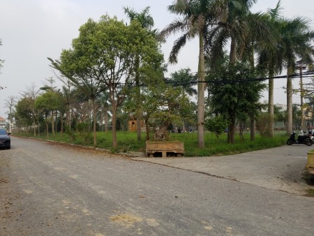 Chính chủ bán lô đất nền Đồng Kỵ Từ Sơn giá bán 21tr/m2. Vị trí đắc địa - Sổ Đỏ