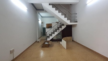Bán nhà Trần Quốc Thảo, P9 Quận 3, dt 48m2, 3 PN, hẻm xe hơi giá chỉ 5 tỷ 8
