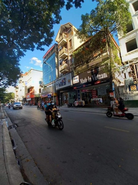 Bán gấp nhà Chính chủ 5 tầng phố Hào Nam, ô tô, kinh doanh giá bán chỉ 6.3 tỷ