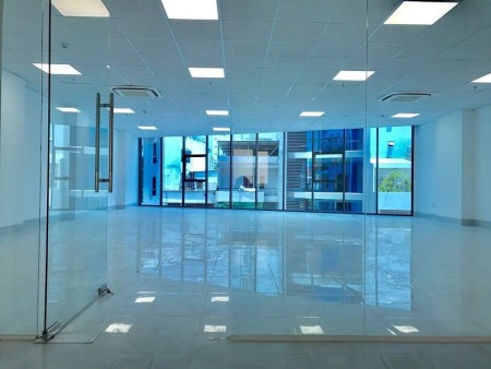 Cho thuê nhà Lê Văn Huân, Quận Tân Bình, diện tích 7x20, nhà có hầm trệt 4 lầu