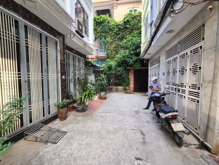 Bán nhà Xuân Đỉnh, nằm sát Công viên hòa bình, diện tích 35m2, giá bán 3 tỷ