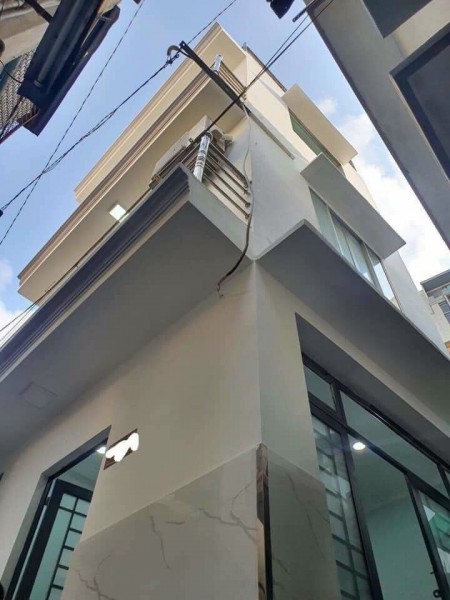 Nhà bán, Nguyễn Văn Cừ, diện tích 16m2, giá 2,7 tỷ, phường Cầu Kho, Quận 1