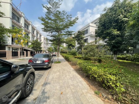Bán gấp biệt thự Xuân Phương Garden, sổ đỏ trao tay, liên hệ 0399812995