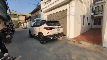Nhà đẹp ở ngay, lô góc ngõ ô tô tránh, Đức Giang, Long Biên, dt 44m2, mt 4.5m, 5 tầng đúc