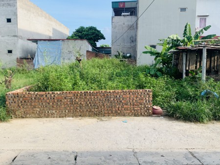 Bay siêu gấp mảnh đất diện tích 92m2 Thái Phù đường oto tránh gần chợ