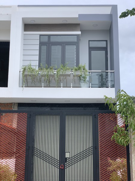 Bán nhà Đinh Đức Thiện, KCN Cầu Tràm, Sổ Riêng dt 99m2 1 trệt 1 lầu giá 1.5 tỷ