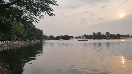 Mặt phố Nguyễn Đình Thi Quận Tây Hồ, view hồ, vỉa hè, oto, kinh doanh, dt 155m2 giá 40 tỷ
